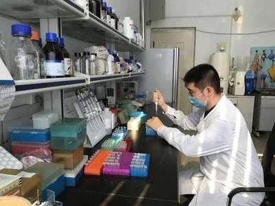 20天！一位“80后”教授的火速攻關 生物技術賦能新冠中西醫輔助產品開發